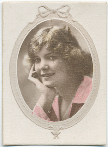 Pearl Aufrere. Digital ID: 1137574. New York Public Library