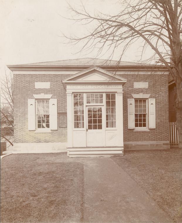 [Kingsbridge, Exterior], Digital ID 1252814, New York Public Library