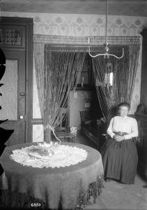 Very clear interior of room w/... Digital ID: 1583611. New York Public Library
