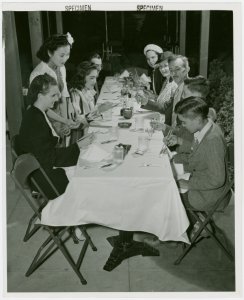 Restaurants - Group using chop... Digital ID: 1681381. New York Public Library