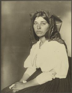 [Italian woman.] Digital ID: 418055. New York Public Library