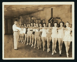 Chorus: Showgirls Digital ID: TH-02859. New York Public Library