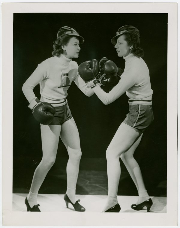 Sports - Boxing - Women in Trylon and Perisphere sweaters boxing