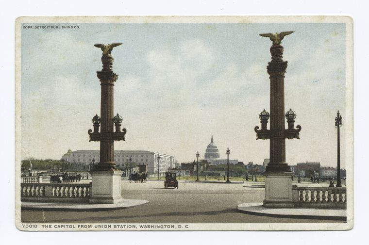 This is What United States Capitol Looked Like  in 1898 