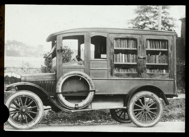 Stapleton, Exchange Book Wagon, Digital ID 100950, New York Public Library