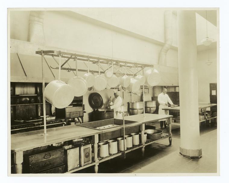 Kitchen of restaurant, Digital ID 107735, New York Public Library