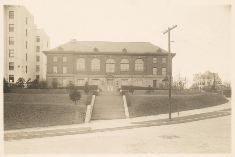 St. George, Exterior, Digital ID 1253111, New York Public Library