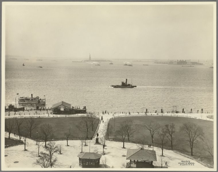 Parks - Battery Park,Statue of Liberty - New York Harbor - Ellis Island - Hudson River, Digital ID 1558518, New York Public Library