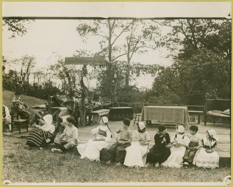 Dutch children at breakfast, Digital ID 1636161, New York Public Library