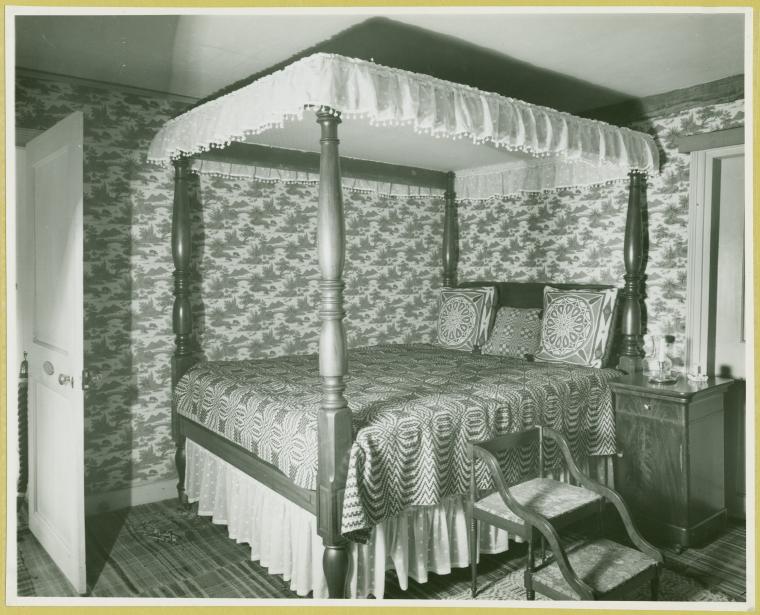 President Washington's bed at Sagtikos Manor, Digital ID 1636292, New York Public Library