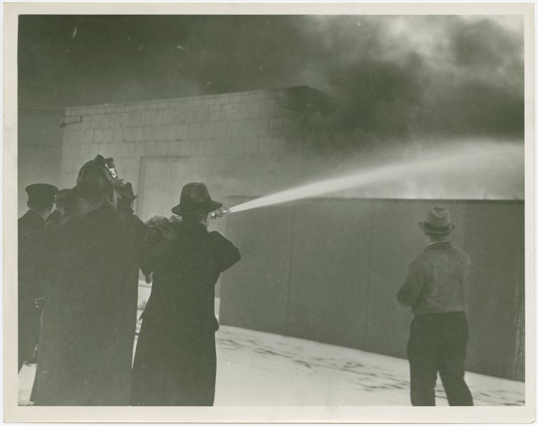 Fairgrounds - Fire - Spraying with hose, Digital ID 1670325, New York Public Library