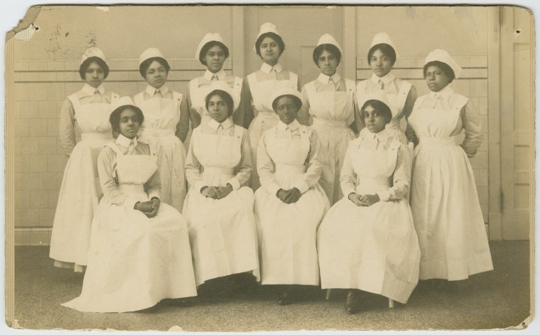 Group portrait of Lincoln School nurses., Digital ID 1818738, New York Public Library