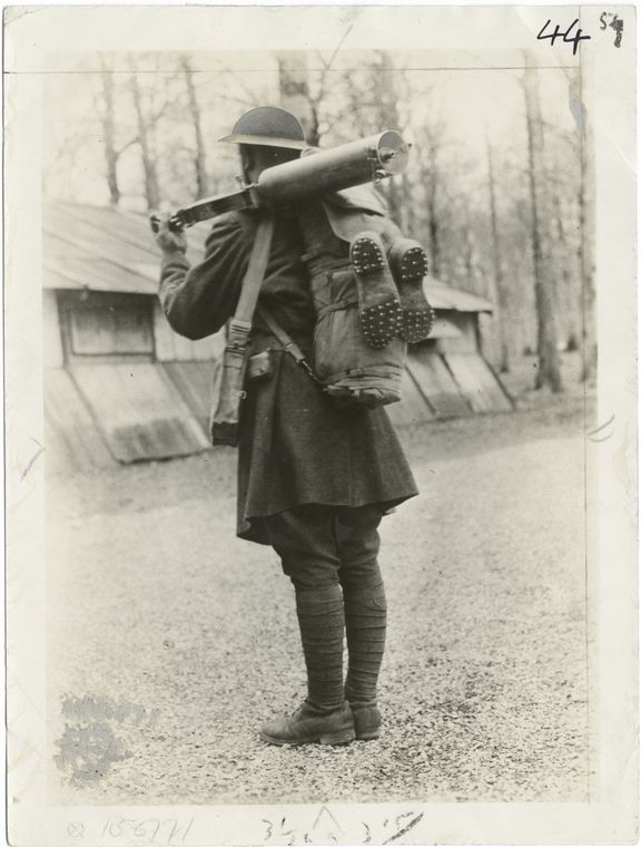 American soldier's equipment., Digital ID 437722, New York Public Library