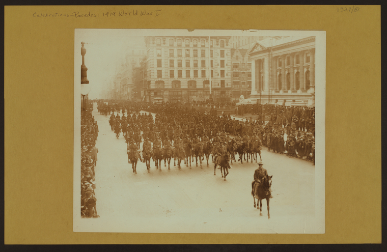 Celebrations - Parades - Municipal events - World War I - [Squadron "A" returns from the border.], Digital ID 731313F, New York Public Library