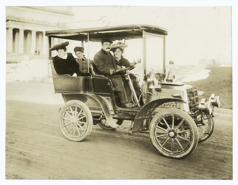 First American limousine., Digital ID 92647, New York Public Library