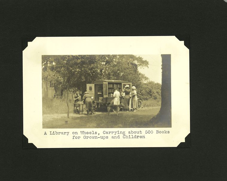 Library on wheels, carrying about 500 books for Grown-ups and Children, Digital ID 94732, New York Public Library