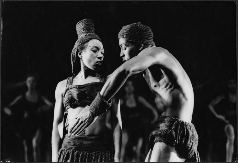 Rites of passage (Dunham) / Roger Wood, photographer.,Rites de passage (Choreographic work : Dunham), Digital ID 98F1567, New York Public Library