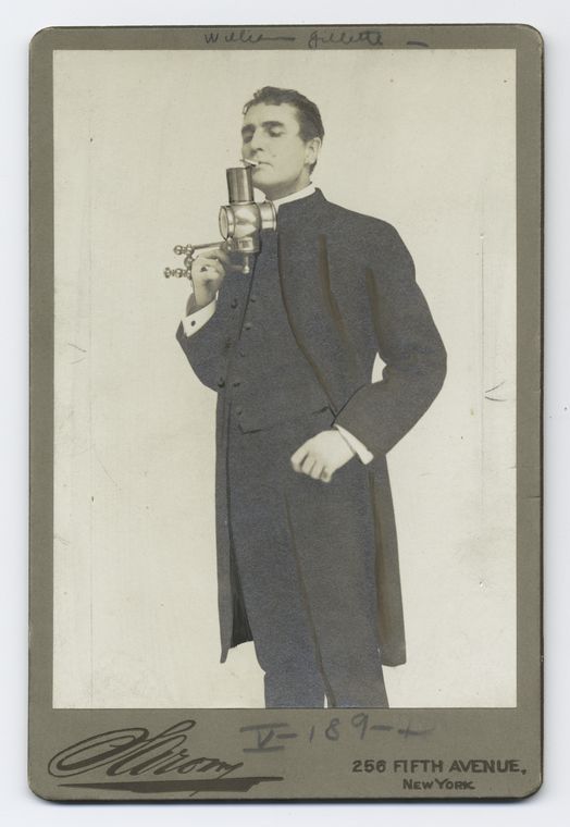 Gillette as Sherlock Holmes, Digital ID 99805, New York Public Library