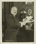 The Absence of Native, Basis for American Opera, Victor Herbert, 1859-1924, composer of popular music.