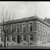 Tremont, exterior