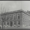 Tremont, exterior