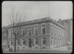 Tremont, exterior