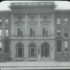 Yorkville: Exterior view