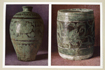Gobelet en terre émaillée. H. 170 mm., D. 145 mm. (Chine. Dynastie Tang); Vase en terre émaillée. H. 215 mm., D. 125 mm. (Chine. Dynastie Tang).