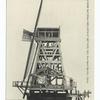 Moulin à vent à la hollandaise conduisant une scierie et tournant sur galets.
