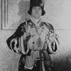 Alfred Lunt as Marco Polo.