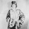 Alfred Lunt as Marco Polo.