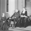 L to R: Judith Anderson (Lavinia), Thurston Hall (Brig.-Gen. Mannon) and Florence Reed (Christine).
