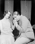 Lynn Fontanne as Ann Carr and Alfred Lunt as Raphael Lord.