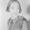Evelyn Ellis (Bess).