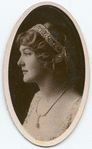 Beauties (oval)