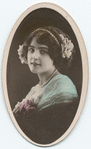 Beauties (oval)