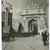 Admiral Dewey's Reception, New York City.  Sailors of the "Olympia" passing through Dewey Arch.