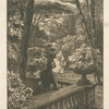 [Un monsieur accoudé à une balustrade, une femme passe dans le fond, effet de soir dans un parc.]