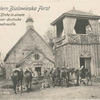 Aus dem Bialowieska Forst Russische Kirche in einem Dorfe, davor deutsche Reiterpatrouille.