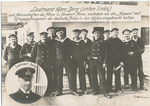 Leutnant Hans Berg (unten links) und Mannschaften der Möwe in Newport News, nachdem sie die Appam mit Kriegsgefangenen als deutsche Prise in den Hafen eingebracht hatten ;