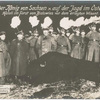 Der König von Sachsen auf der Jagd im Osten Halali im Forst von Bialowies vor dem erlegten Wisent.