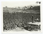 29th Division in training at Camp McClellan, Alabama. Lieut. Col. R.V.K. Applin of the British Army addressing 4000 non-commissioned officers on the subject of discipline and obedience to orders, 2-15-1918.