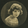 Flora Le Breton.