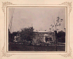 General view of the garden in the rear of the house