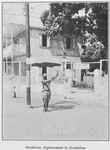 Gendarme reglementant la circulation.