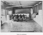 Ecole de gendarmes.