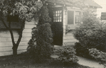 Great Kills, Exterior, open front door