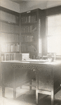 Great Kills, Desk and shelves