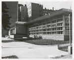 Mosholu, Exterior