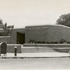 Pelham Bay, Exterior
